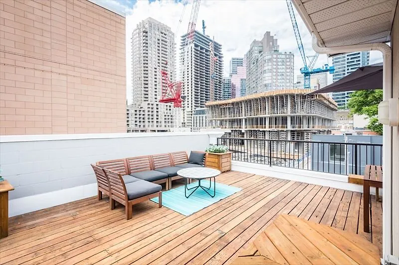 Bright 3Br In Church Yonge Corridor By Sonder Toronto Apartment
